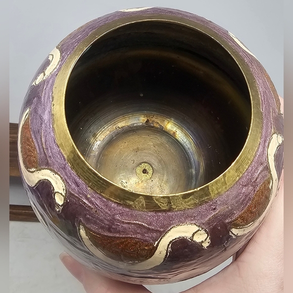 Vintage Brass & Enamel Cloisonne Handpaint Swan Vase Made in India 5" Tall - Picture 6 of 13